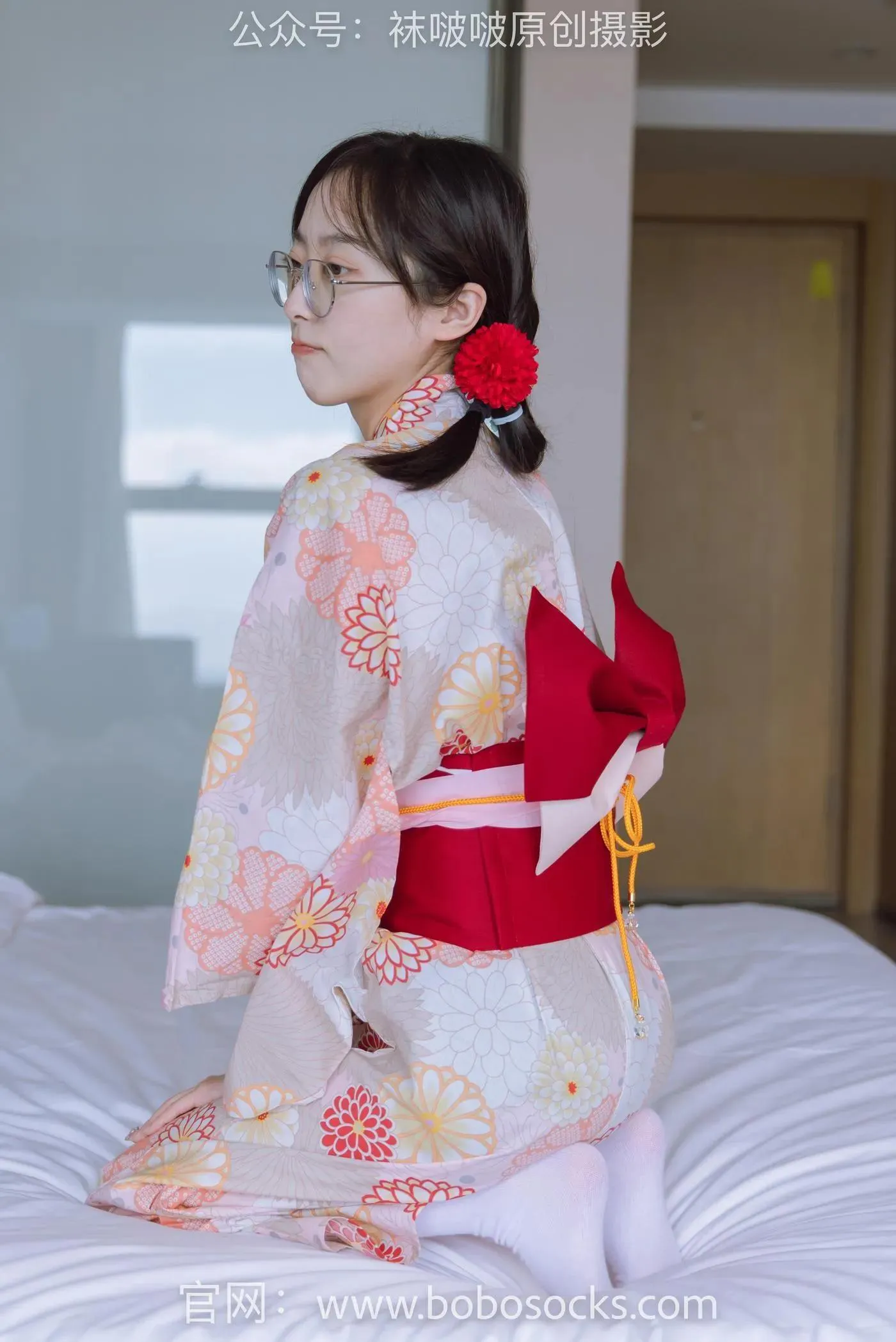 [BoBoSocks袜啵啵]NO.137 稚予-木屐、分指白棉袜、裸足、和风浴衣 [170P]插图1